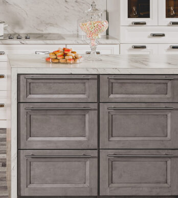 Allure Onyx Two Tone Wood Kitchen Cabinets