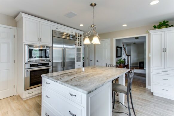 Andover White Wood Kitchen Cabinets