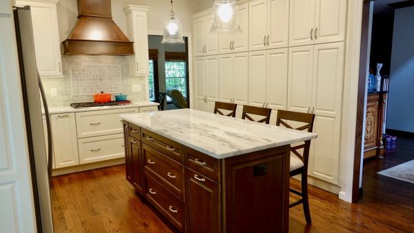 Claire's Beautiful Two Toned Kitchen