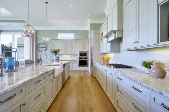 Crystal Lake Traditional White Kitchen Cabinets