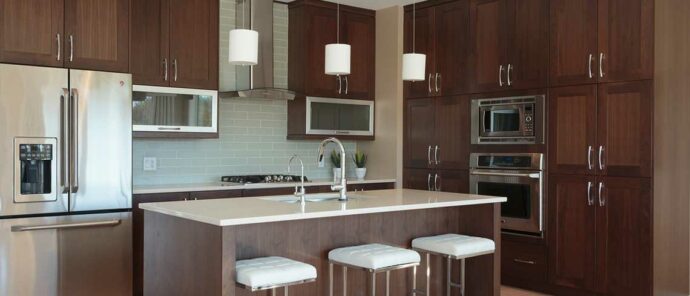 St. Charles Featured Transitional Wood Kitchen Cabinets