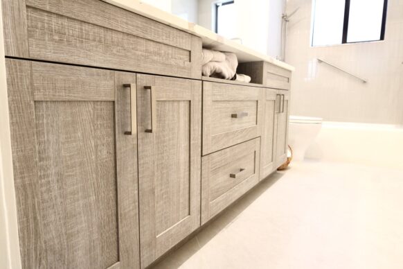 Traditional UltraCraft Bathroom Cabinets with Quartz Counter